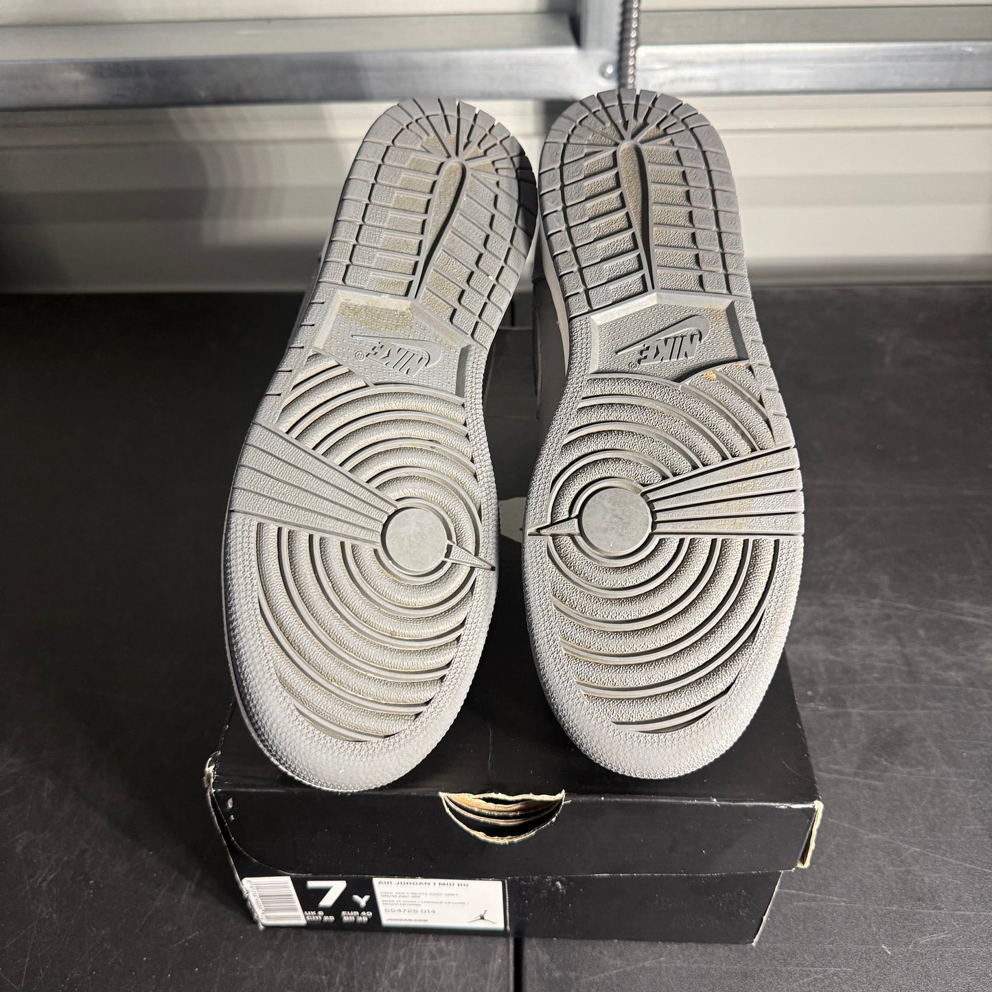 Size 7Y - AJ 1 Mid Cool Grey