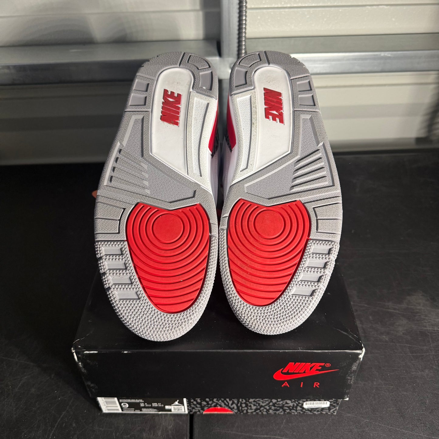 Size 9 - AJ 3 Fire Red