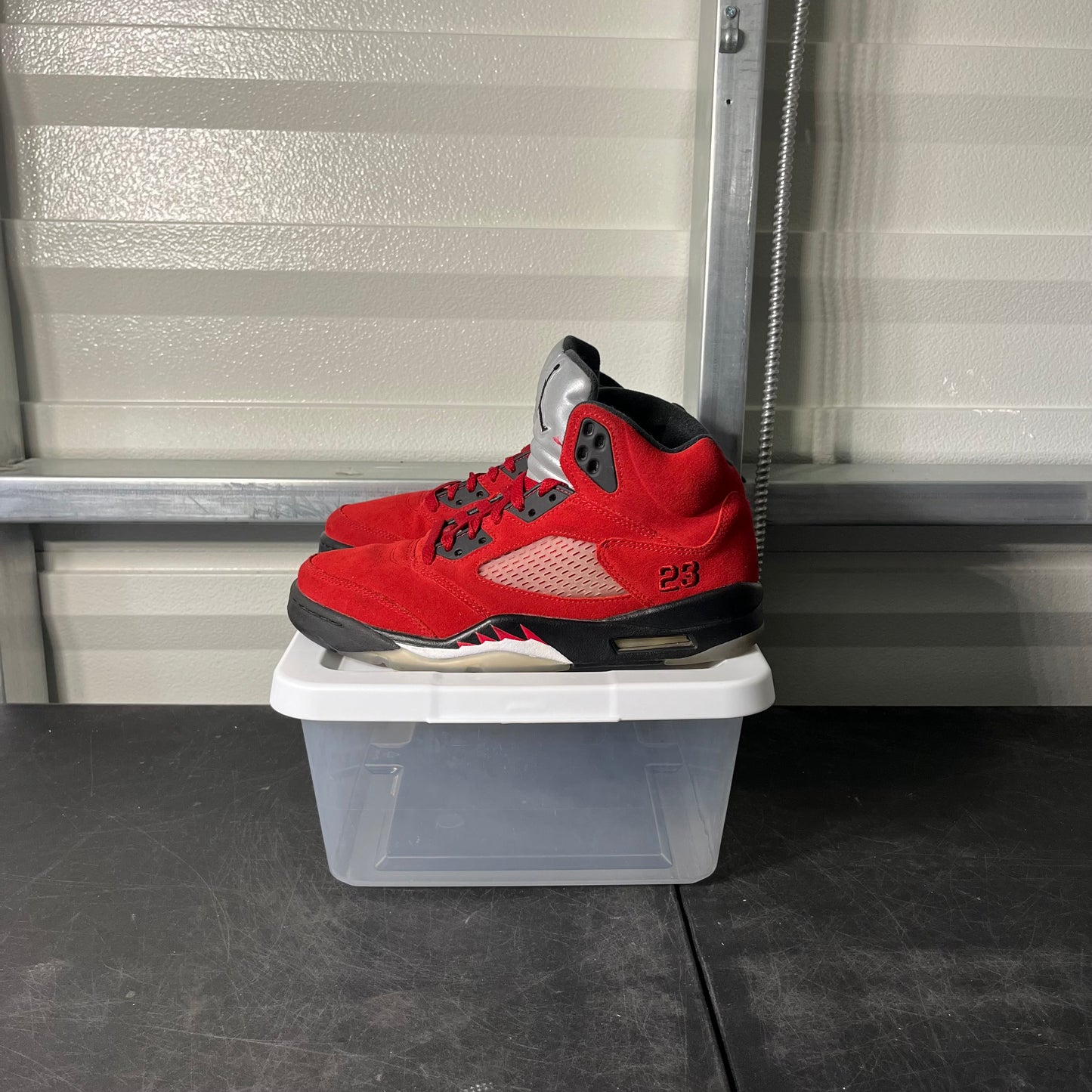 Size 8 - AJ 5 Raging Bull