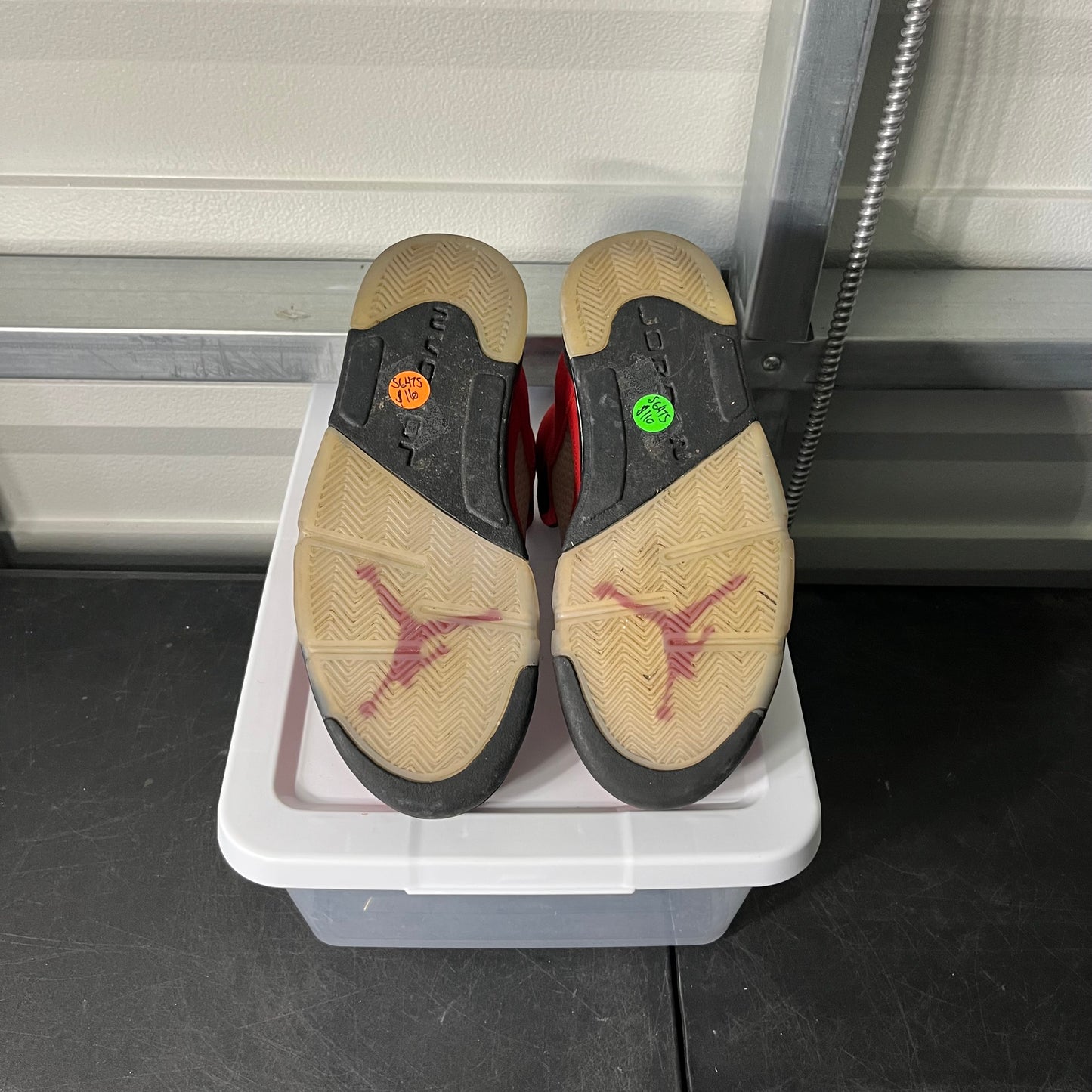 Size 8 - AJ 5 Raging Bull