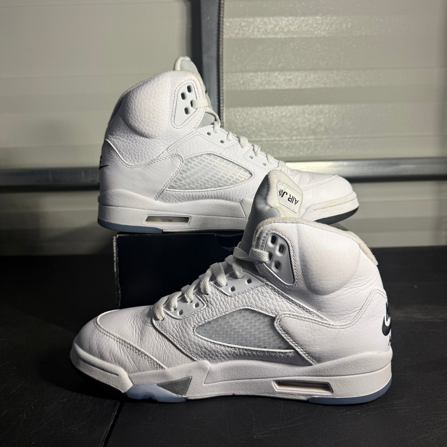 Size 8 - AJ 5 White Metallic