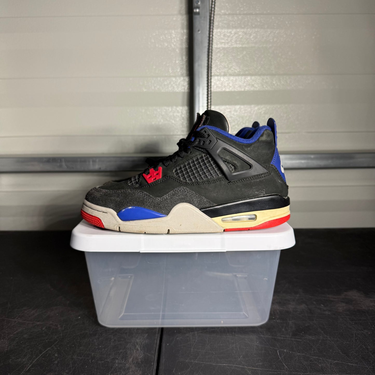 Size 6Y - AJ 4 Rare Air