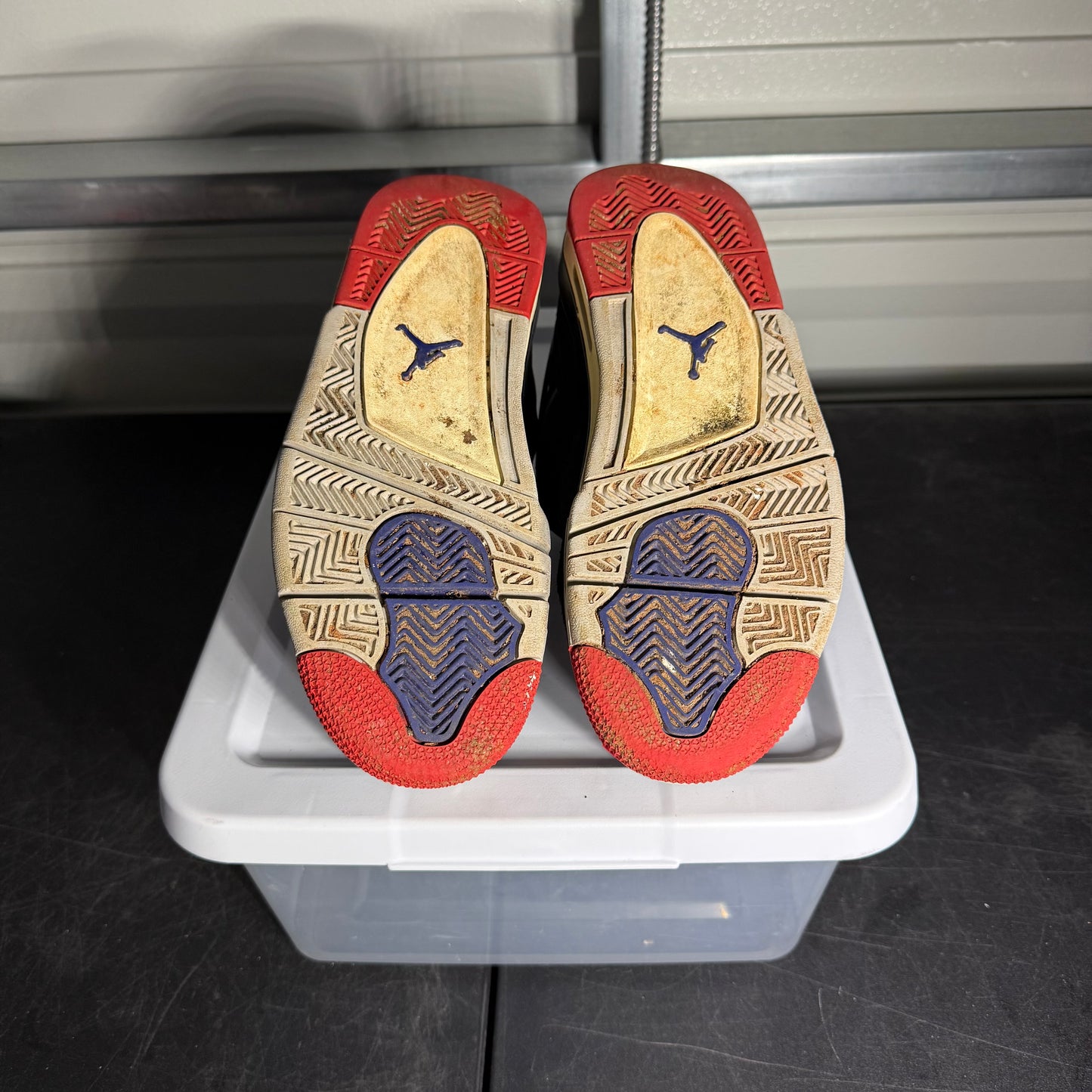 Size 6Y - AJ 4 Rare Air