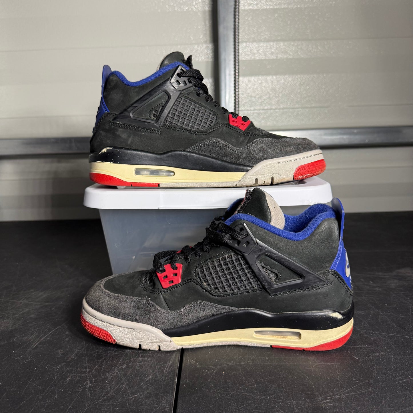 Size 6Y - AJ 4 Rare Air