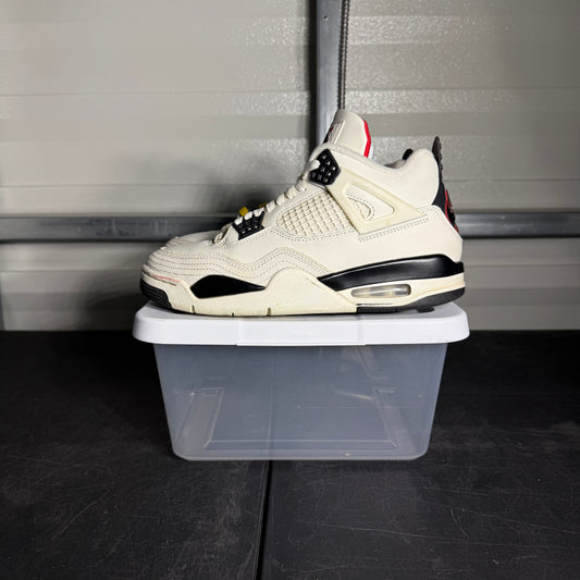 Size 7.5 - AJ 4 Flight Club