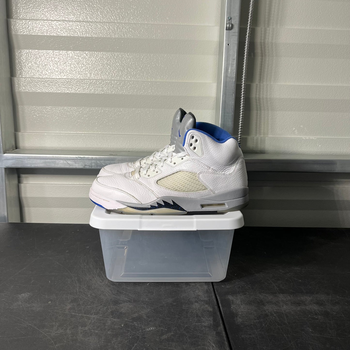 Size 11 - AJ 5 Stealth