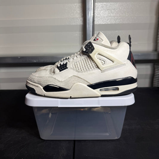 Size 9.5 - AJ 4 Flight Club