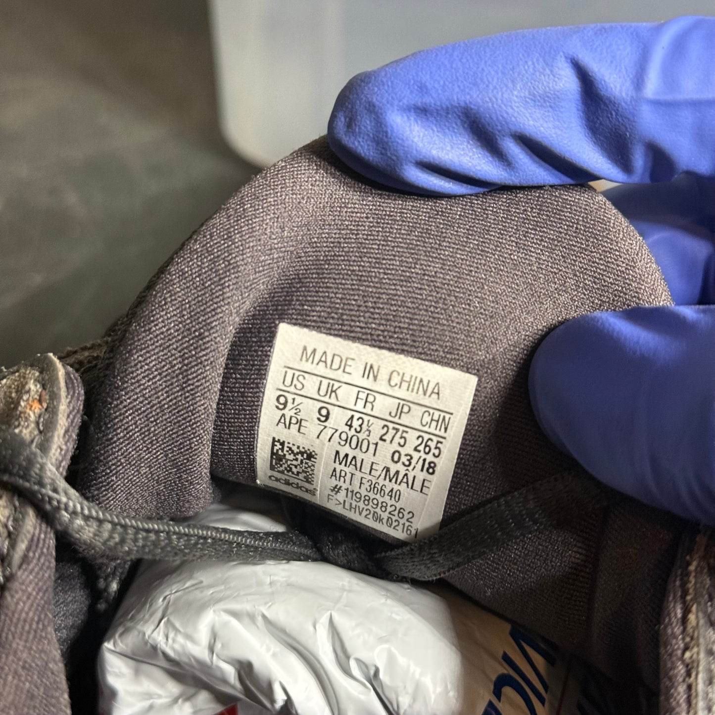 Size 9.5 - Yeezy 500 Utility Black