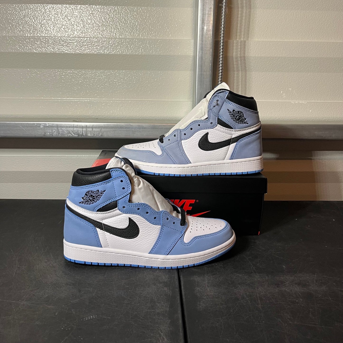 Size 8.5 - AJ 1 University Blue