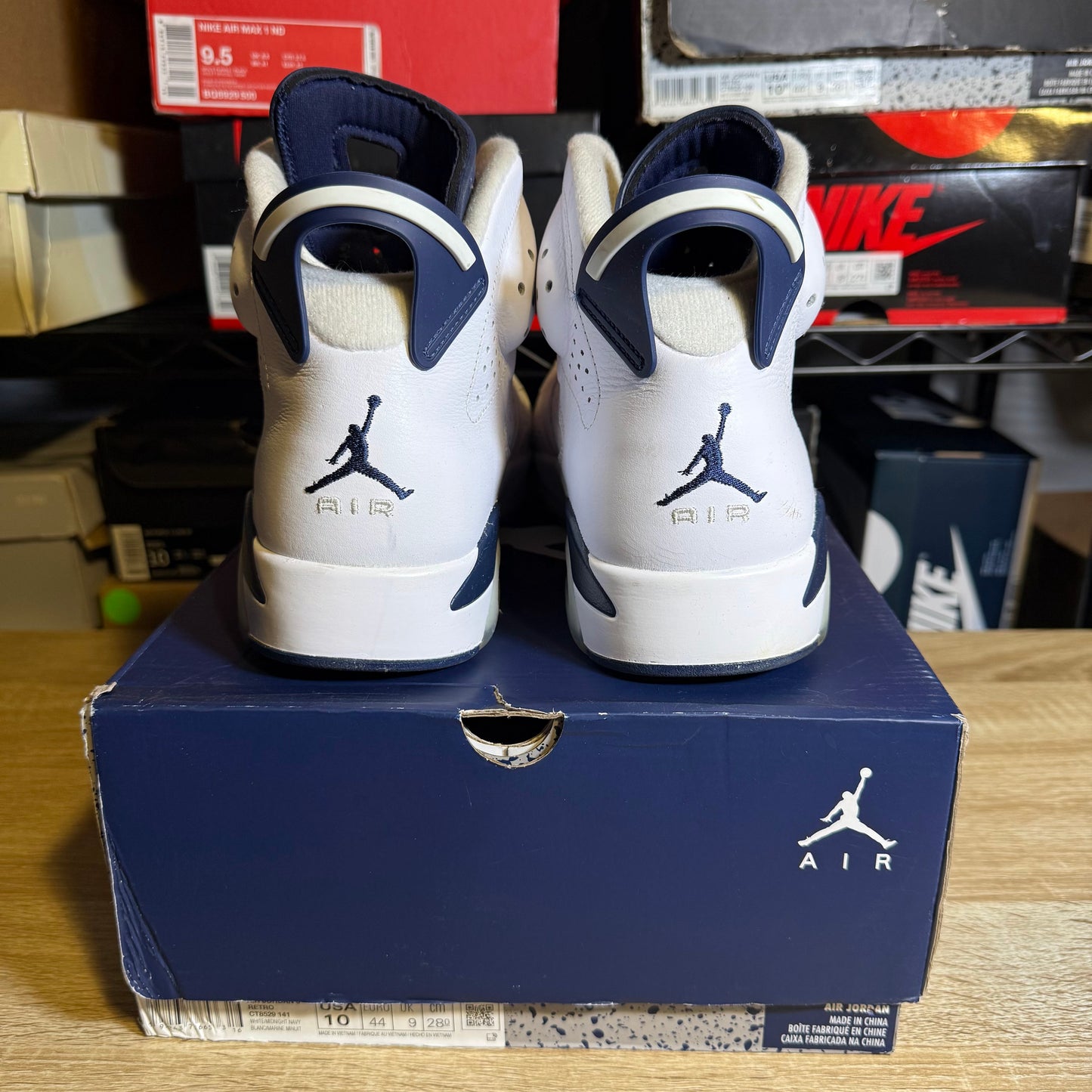 Size 10 - AJ 6 Retro Midnight Navy