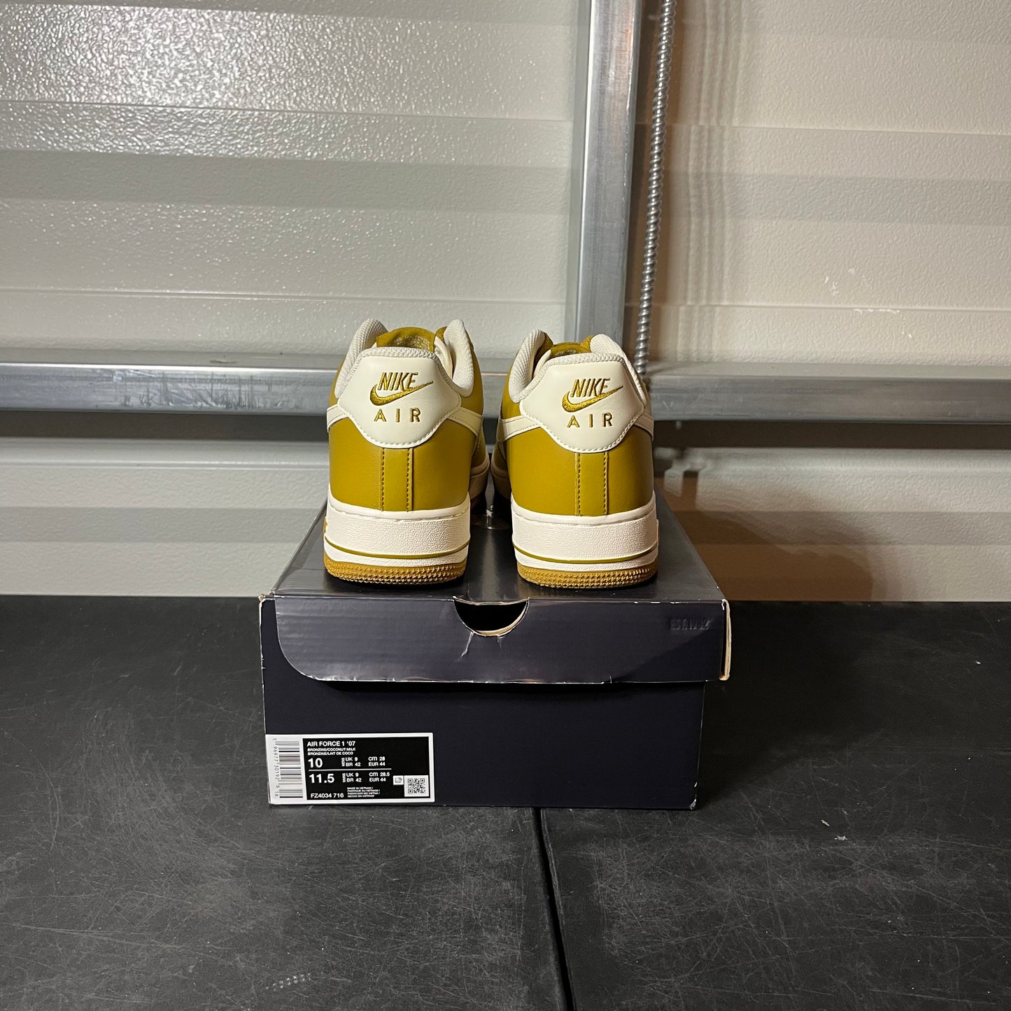 Size 10 - AF 1 Bronzine