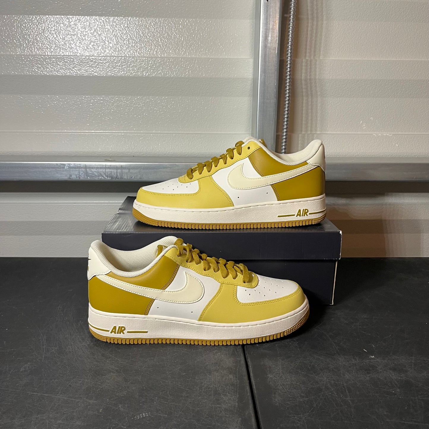 Size 10 - AF 1 Bronzine