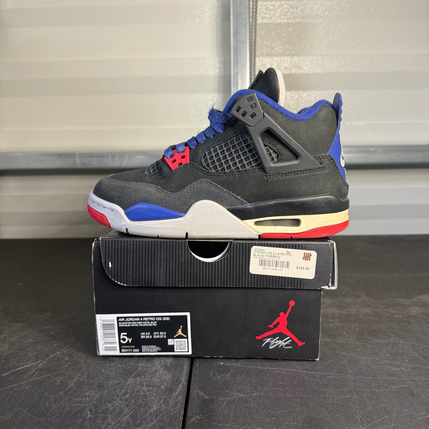 Size 5Y - AJ 4 Rare Air