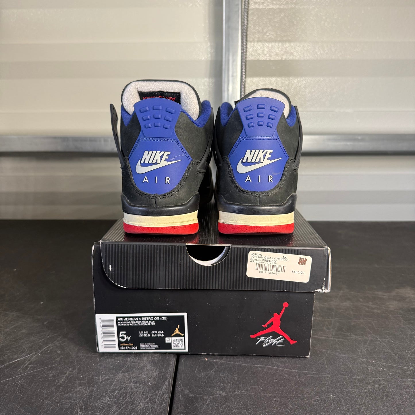 Size 5Y - AJ 4 Rare Air