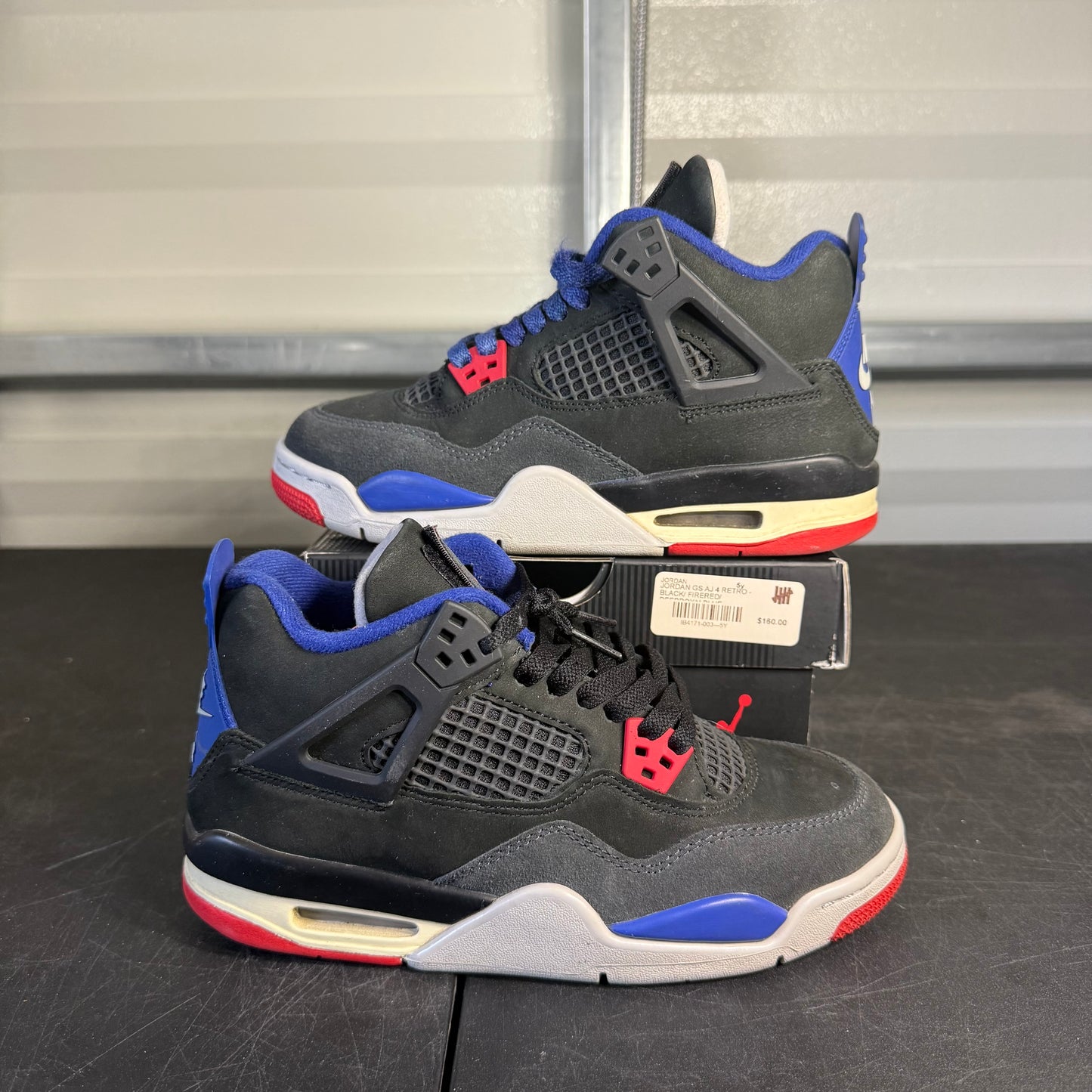 Size 5Y - AJ 4 Rare Air