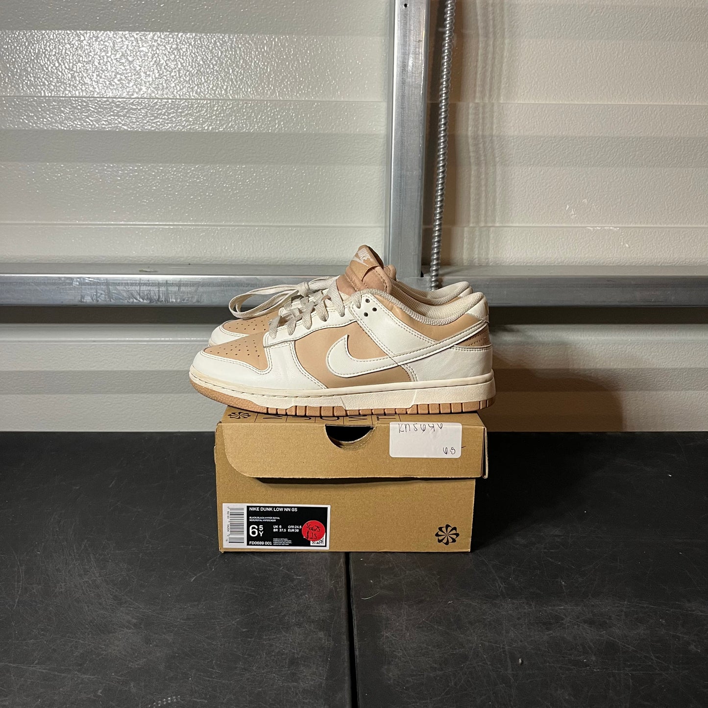 Size 6.5Y - Dunk Brown
