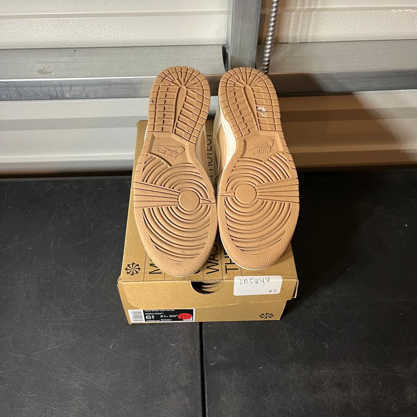 Size 6.5Y - Dunk Brown