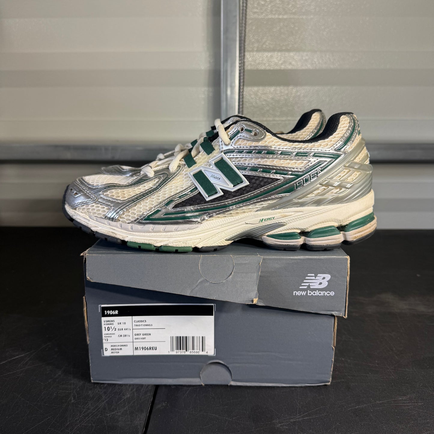 Size 10.5 - New Balance OG All
