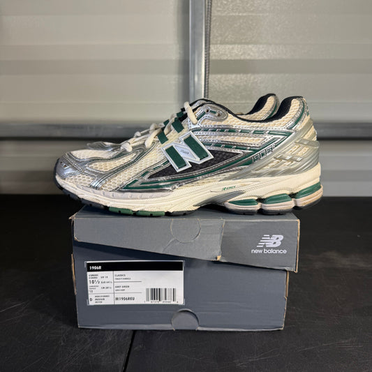 Size 10.5 - New Balance OG All