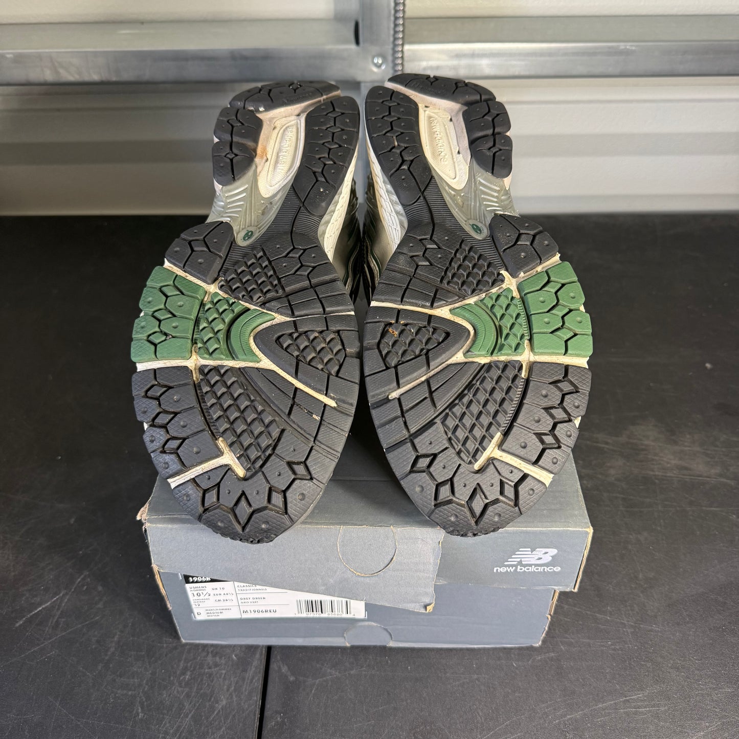 Size 10.5 - New Balance OG All