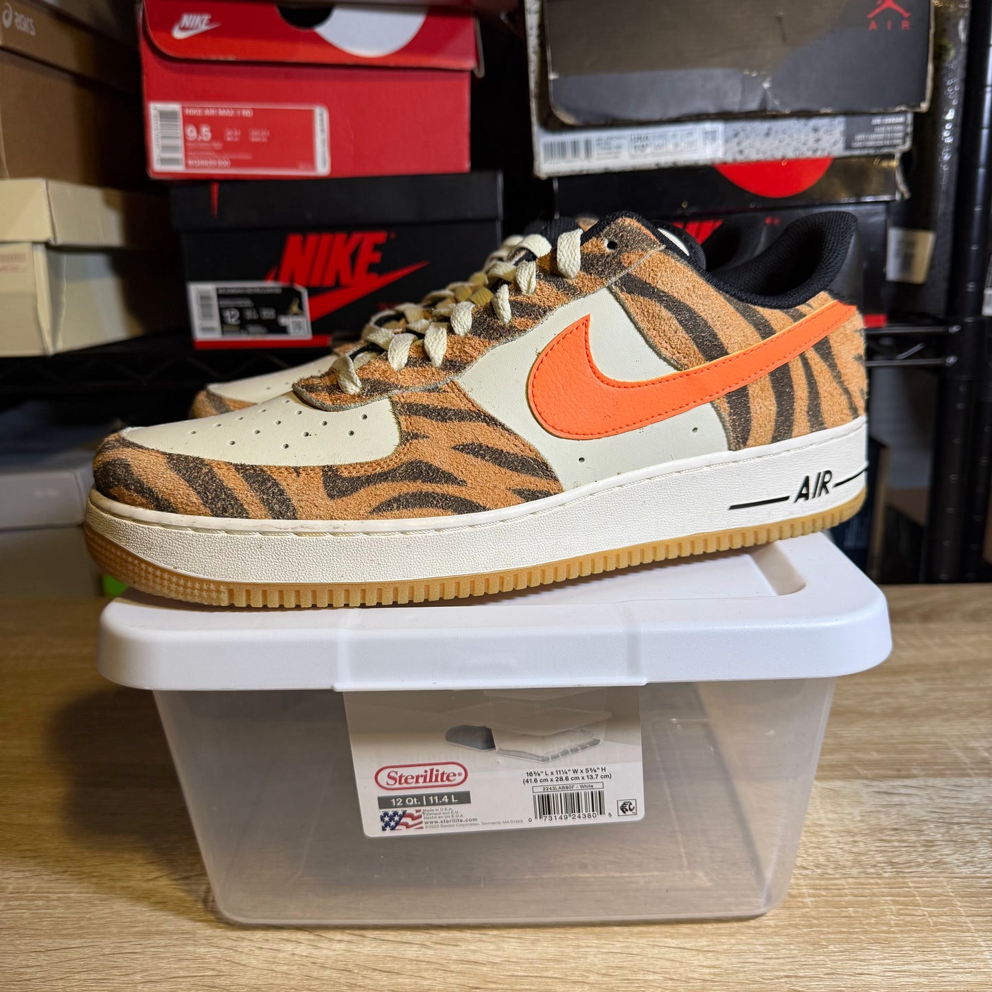 Size 13 - AF 1 Premium Low Daktari Stripes