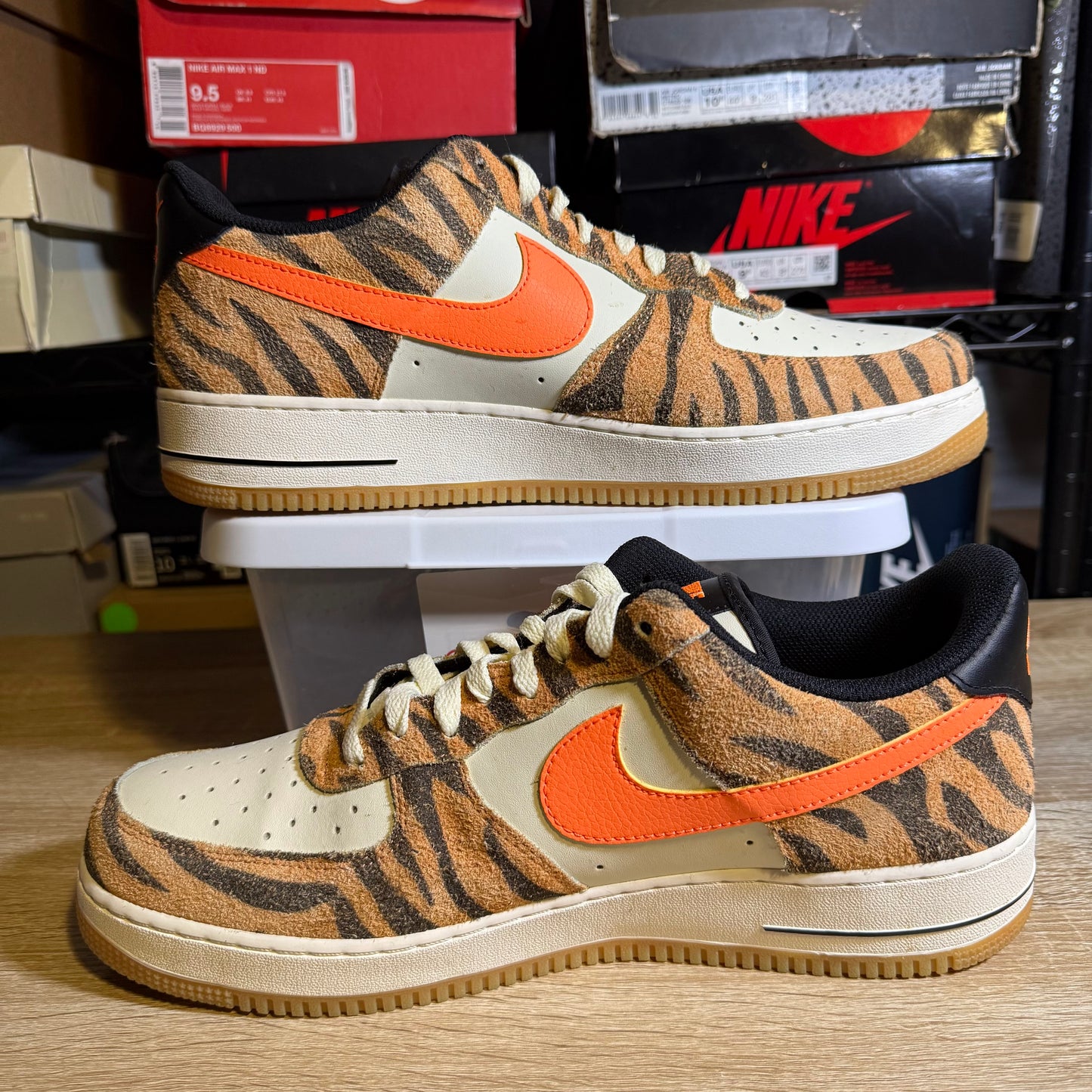 Size 13 - AF 1 Premium Low Daktari Stripes