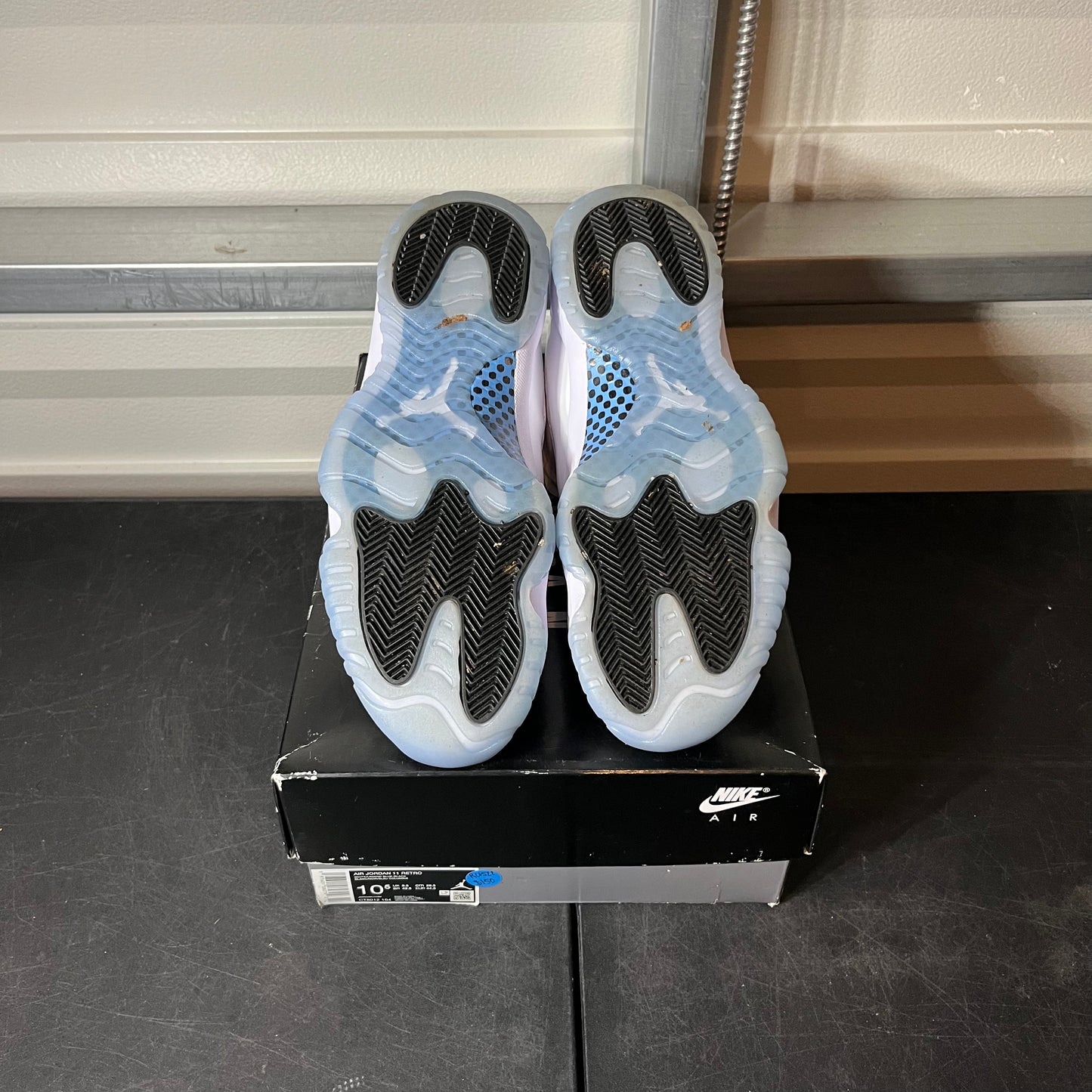 Size 10.5 - AJ 11 Legend Blue
