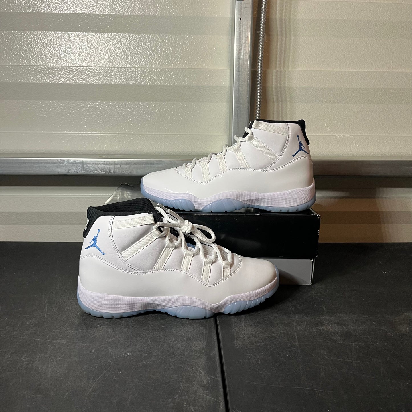 Size 10.5 - AJ 11 Legend Blue