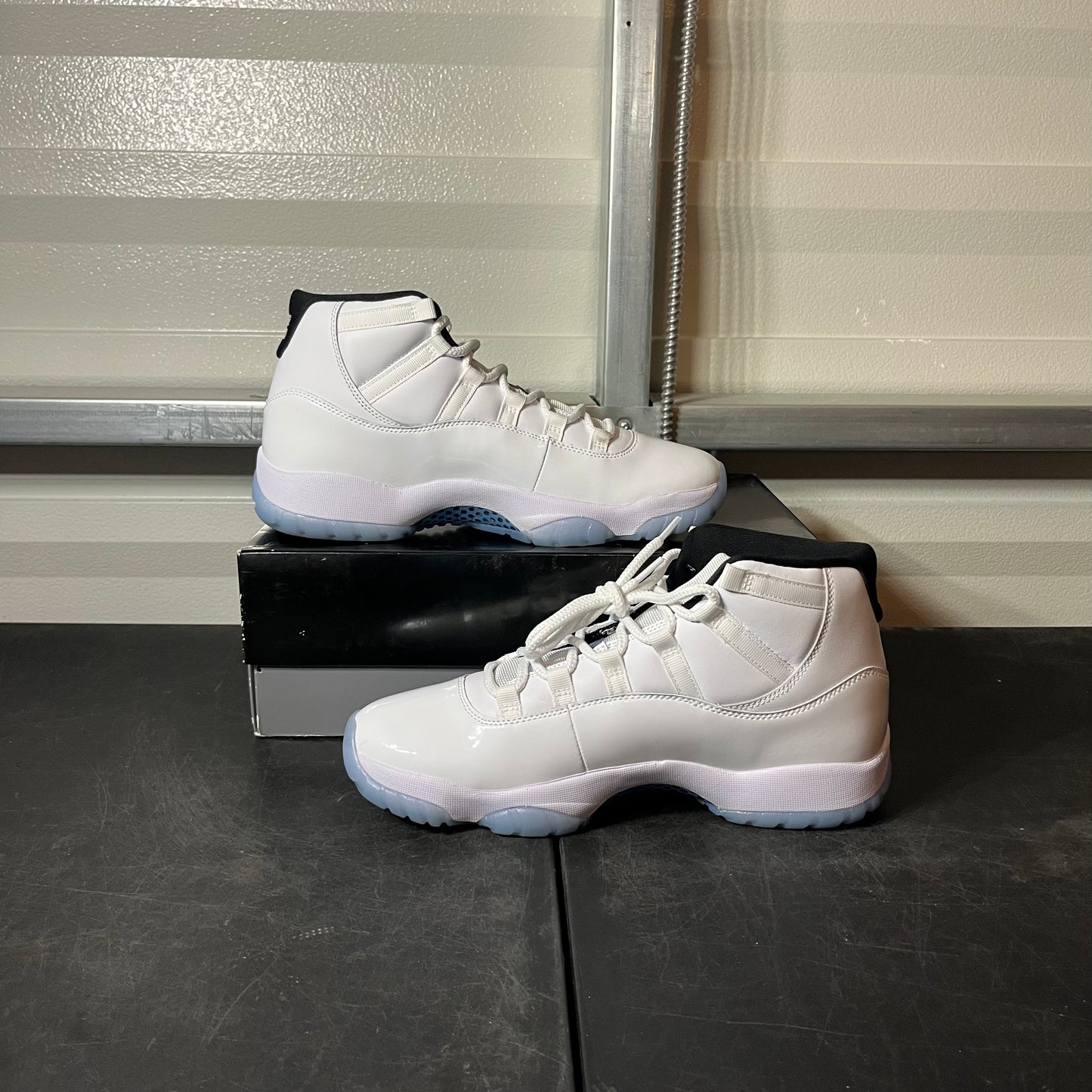 Size 10.5 - AJ 11 Legend Blue