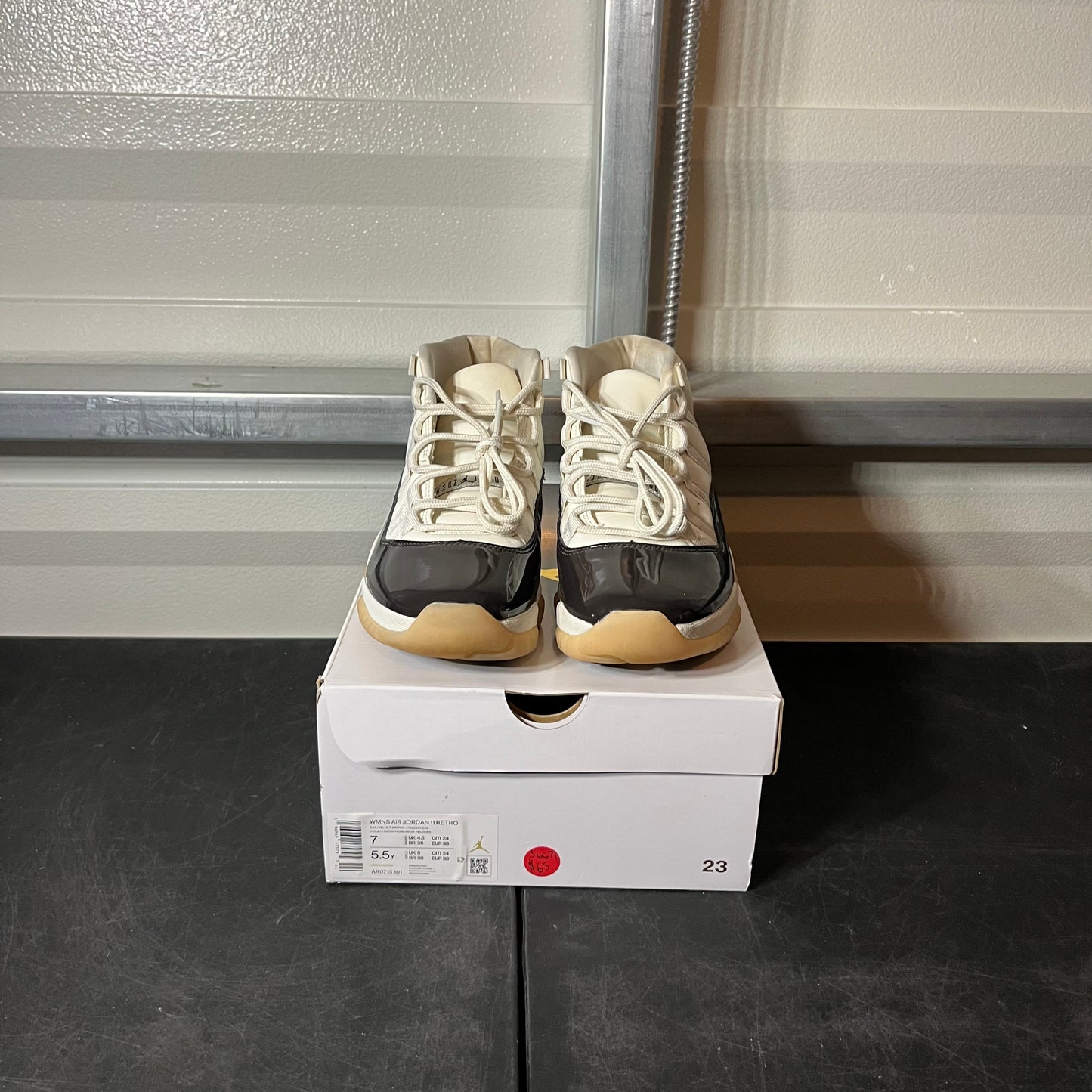 Size 7W - AJ 11 Neapolitan