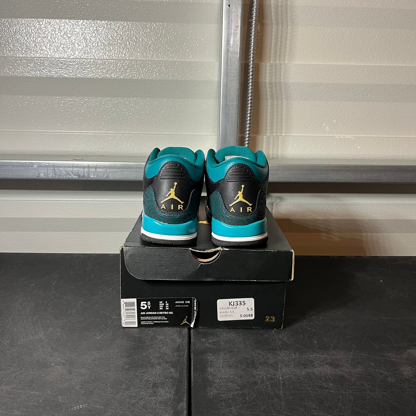 Size 5.5Y - AJ 3 Rio Teal