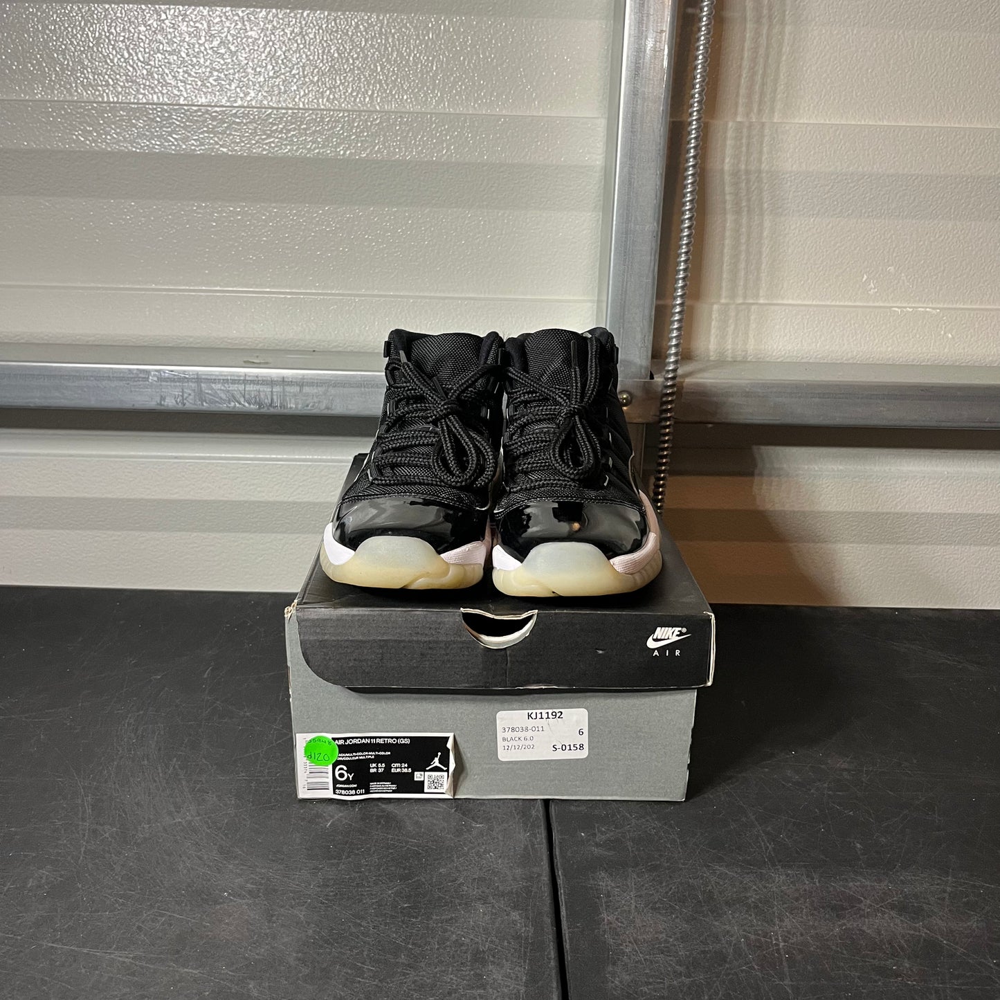 Size 6Y - AJ 11 Jubliee