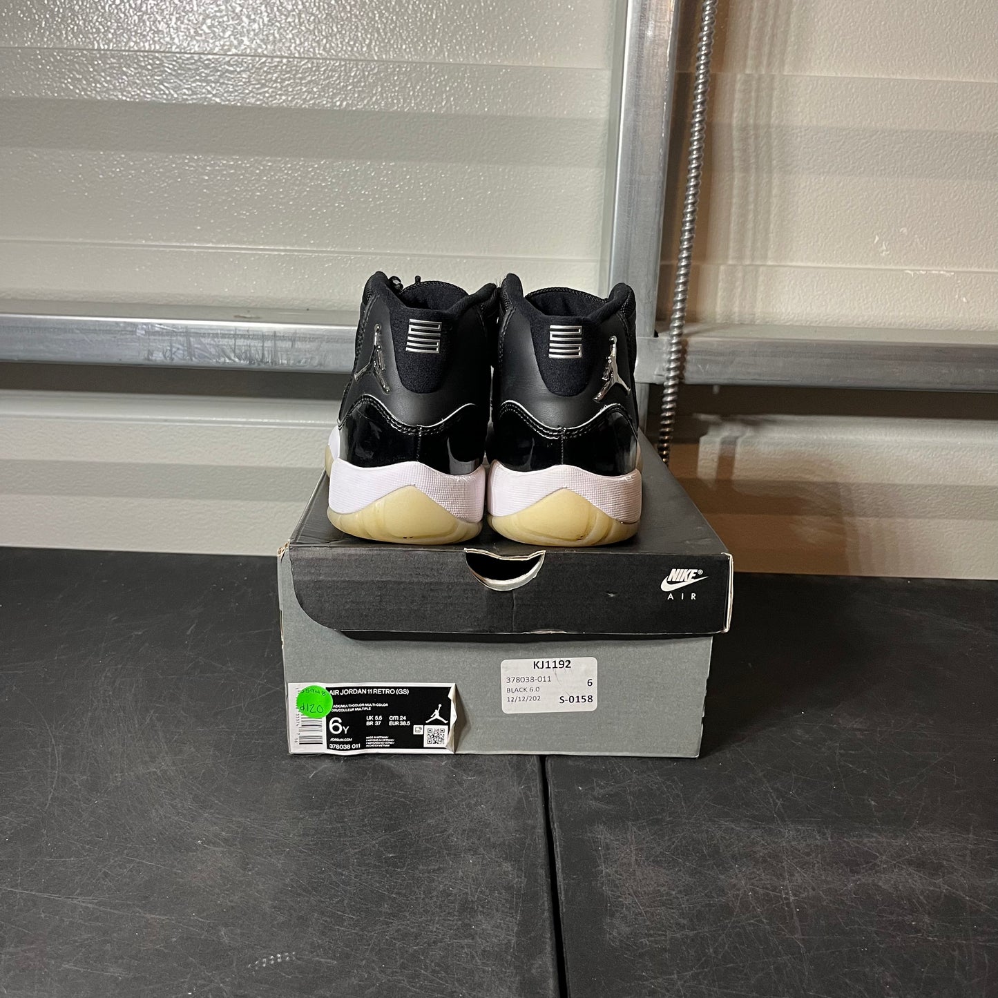 Size 6Y - AJ 11 Jubliee