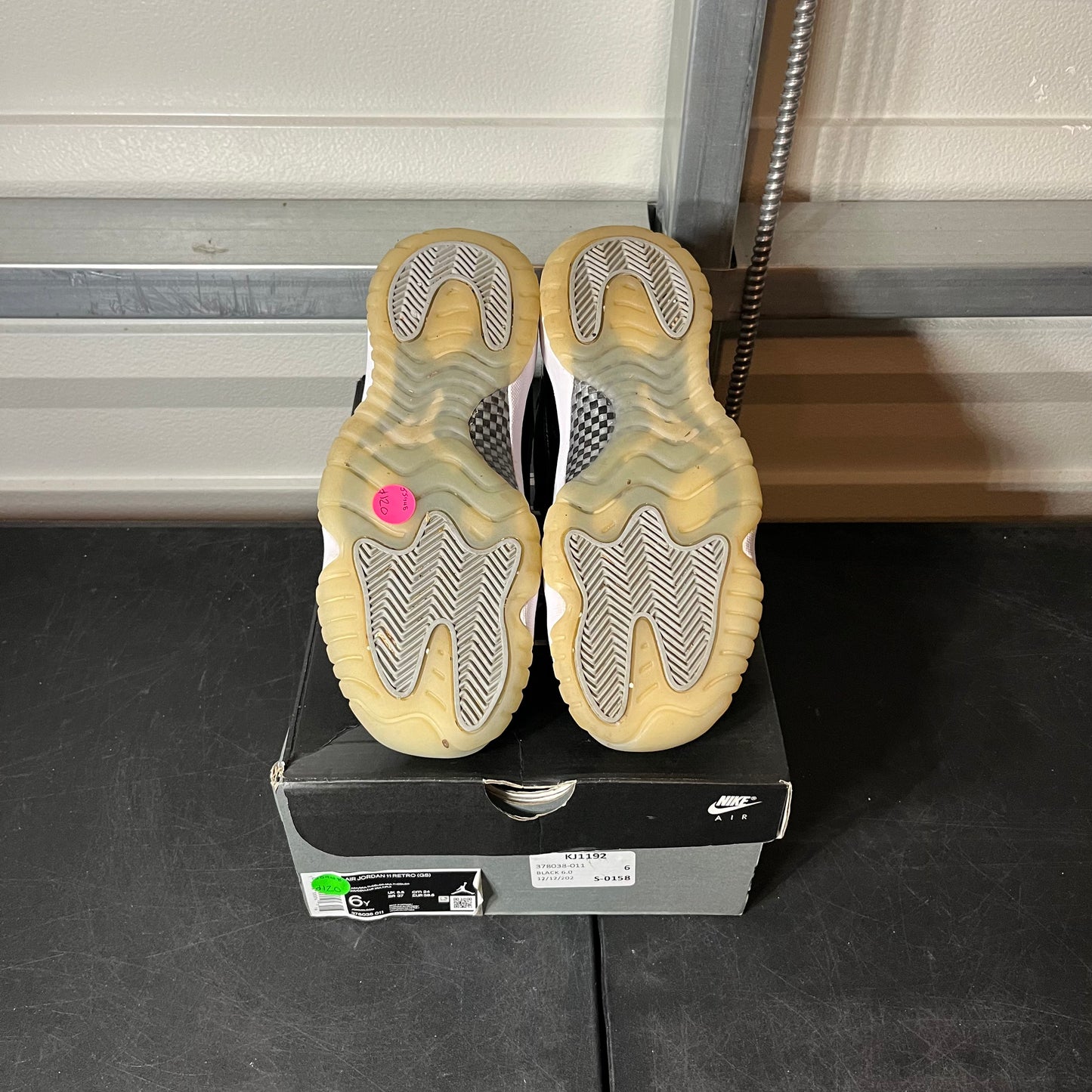 Size 6Y - AJ 11 Jubliee