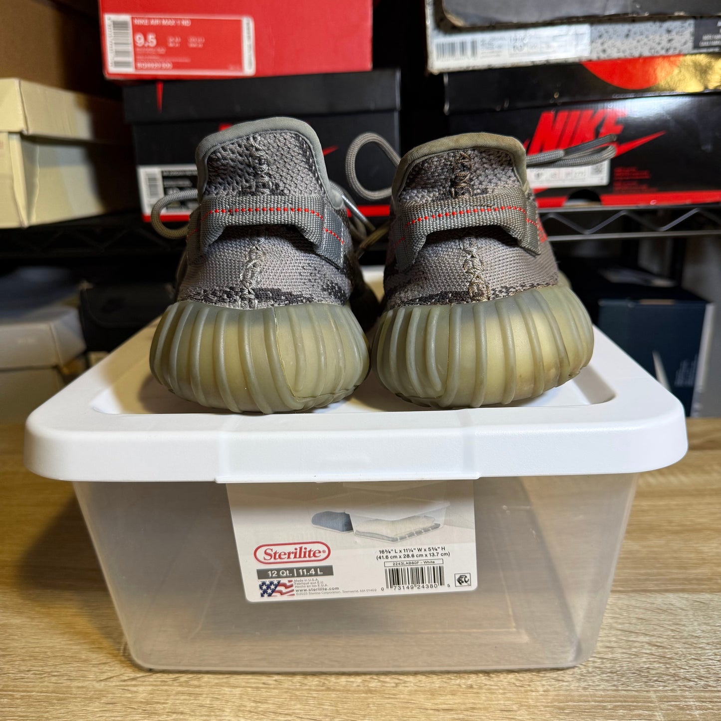Size 9 - YZY 350 Beluga 2.0