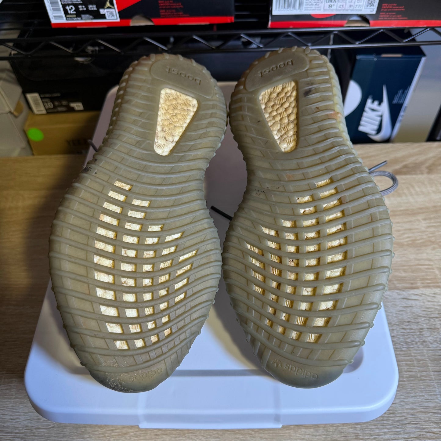 Size 9 - YZY 350 Beluga 2.0