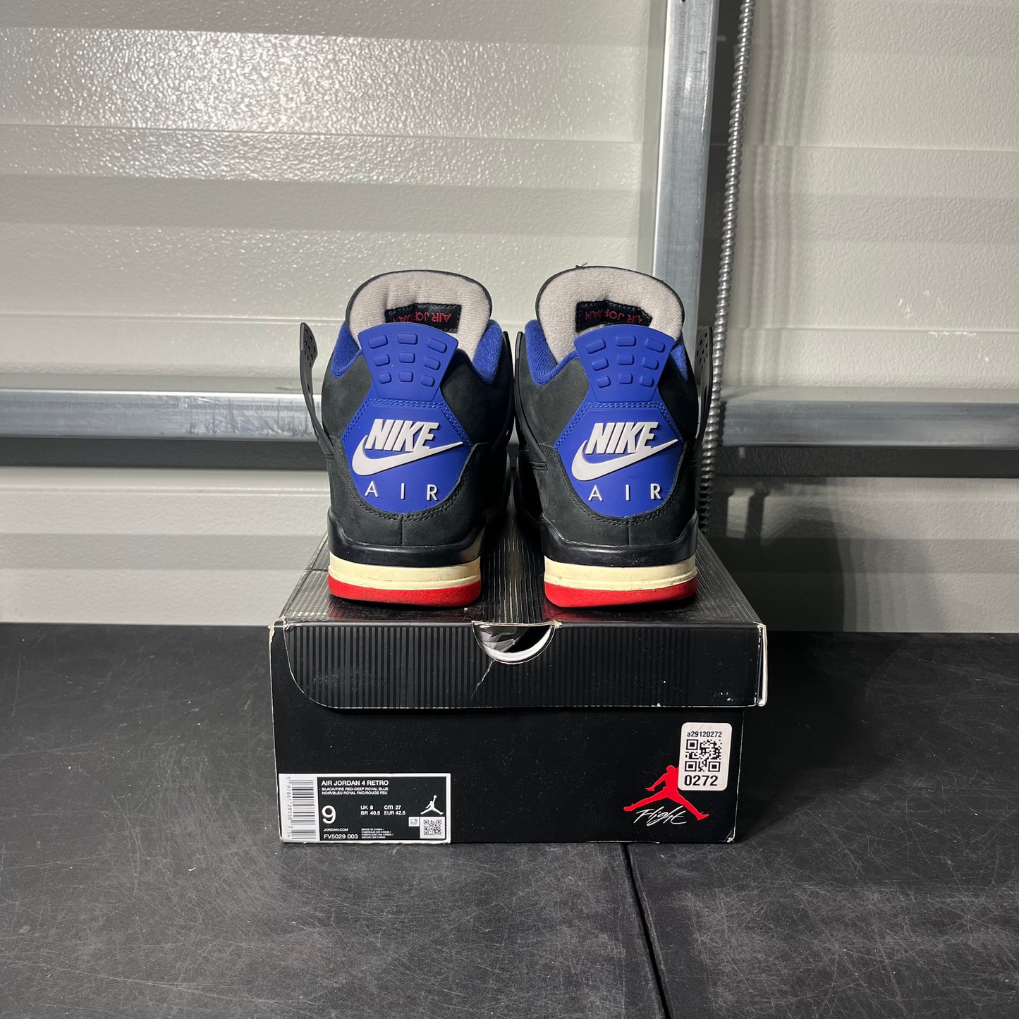 Size 9 - AJ 4 Rare Air