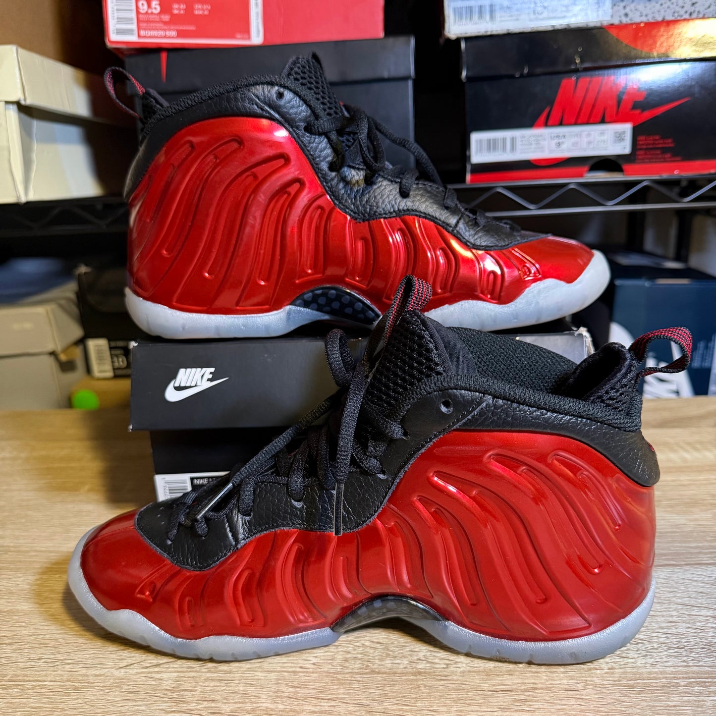 Size 6Y - Foamposite University Red
