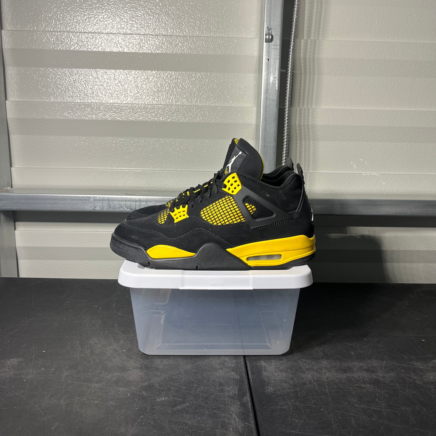 Size 12 - AJ 4 Thunder