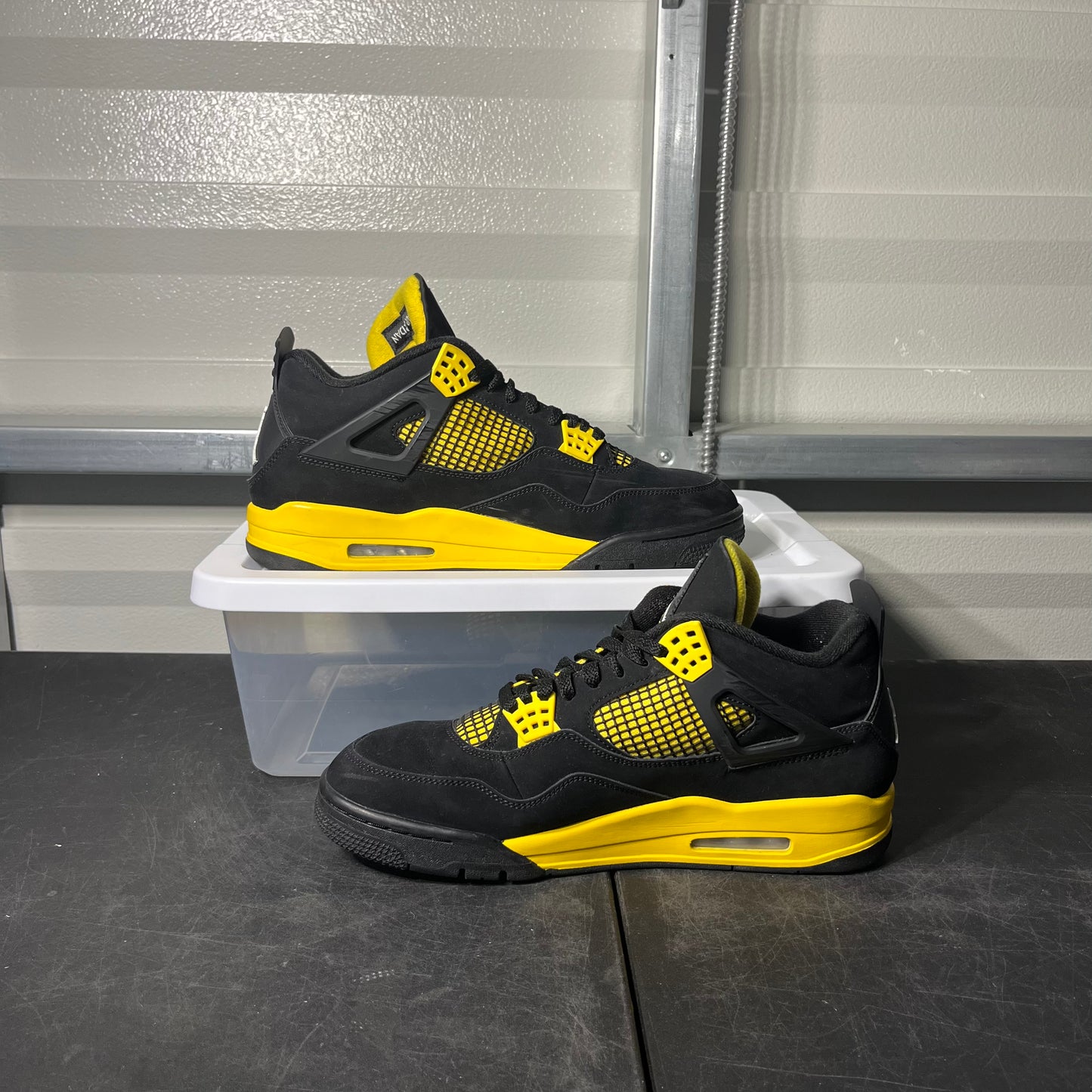 Size 12 - AJ 4 Thunder
