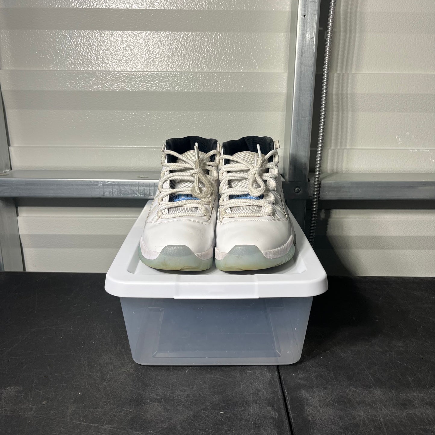 Size 9.5 - AJ 11 Legend Blue