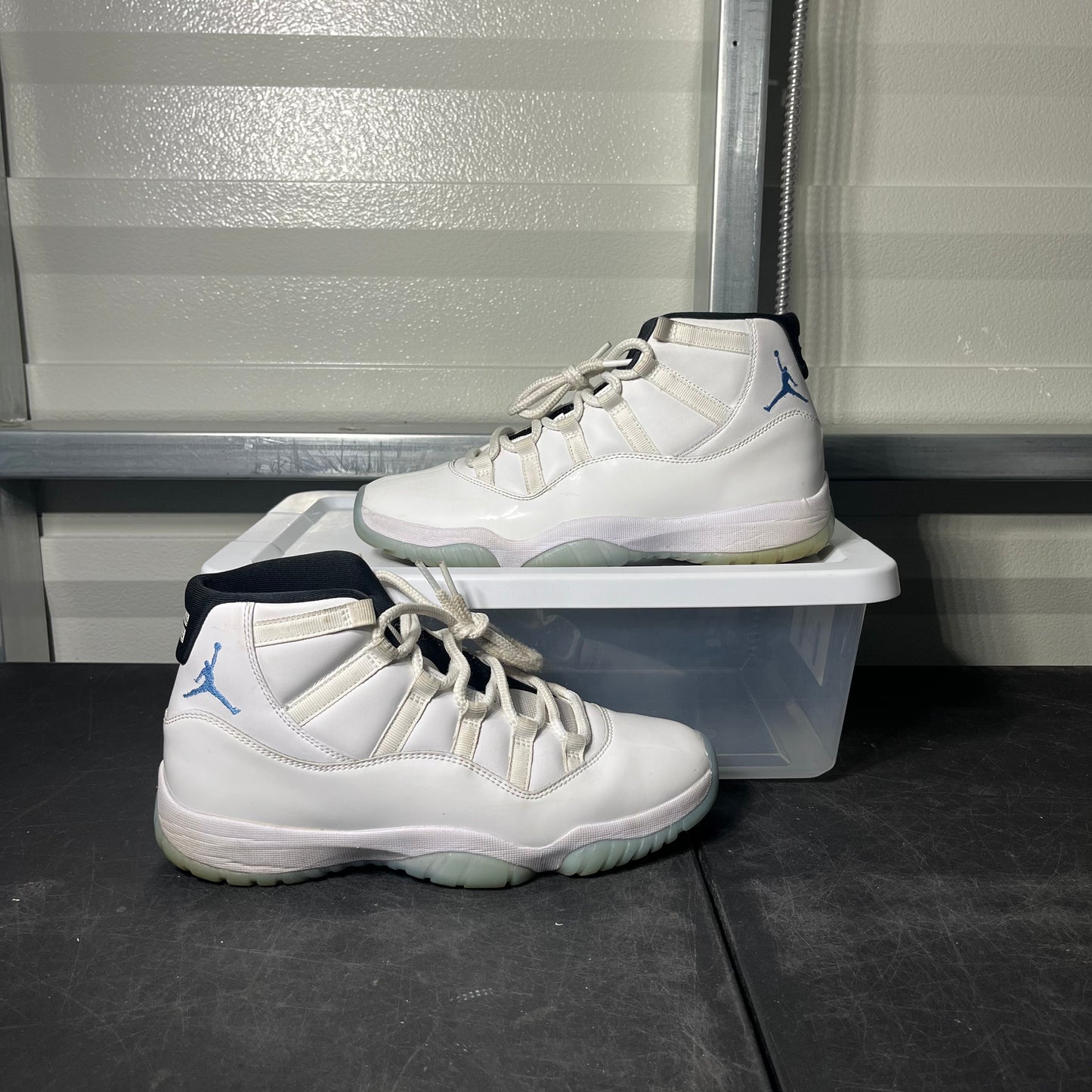 Size 9.5 - AJ 11 Legend Blue