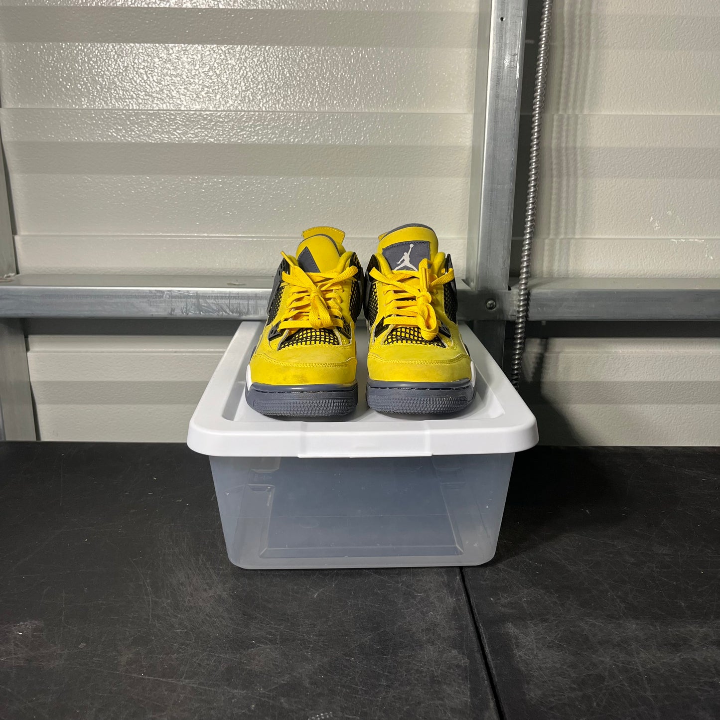 Size 6 - AJ 4 Lightning
