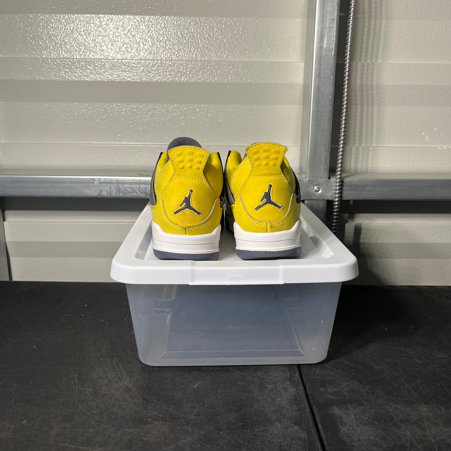 Size 6 - AJ 4 Lightning