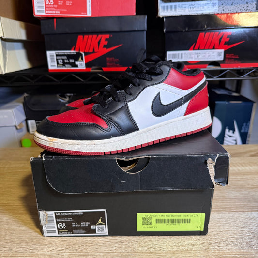 Size 6.5 Y - Jordan 1 Low Bred Toe