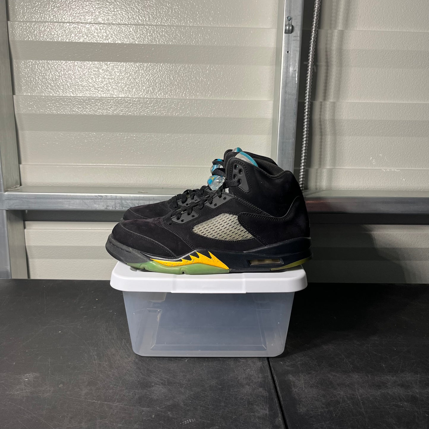 Size 11 - AJ 5 Retro Aqua