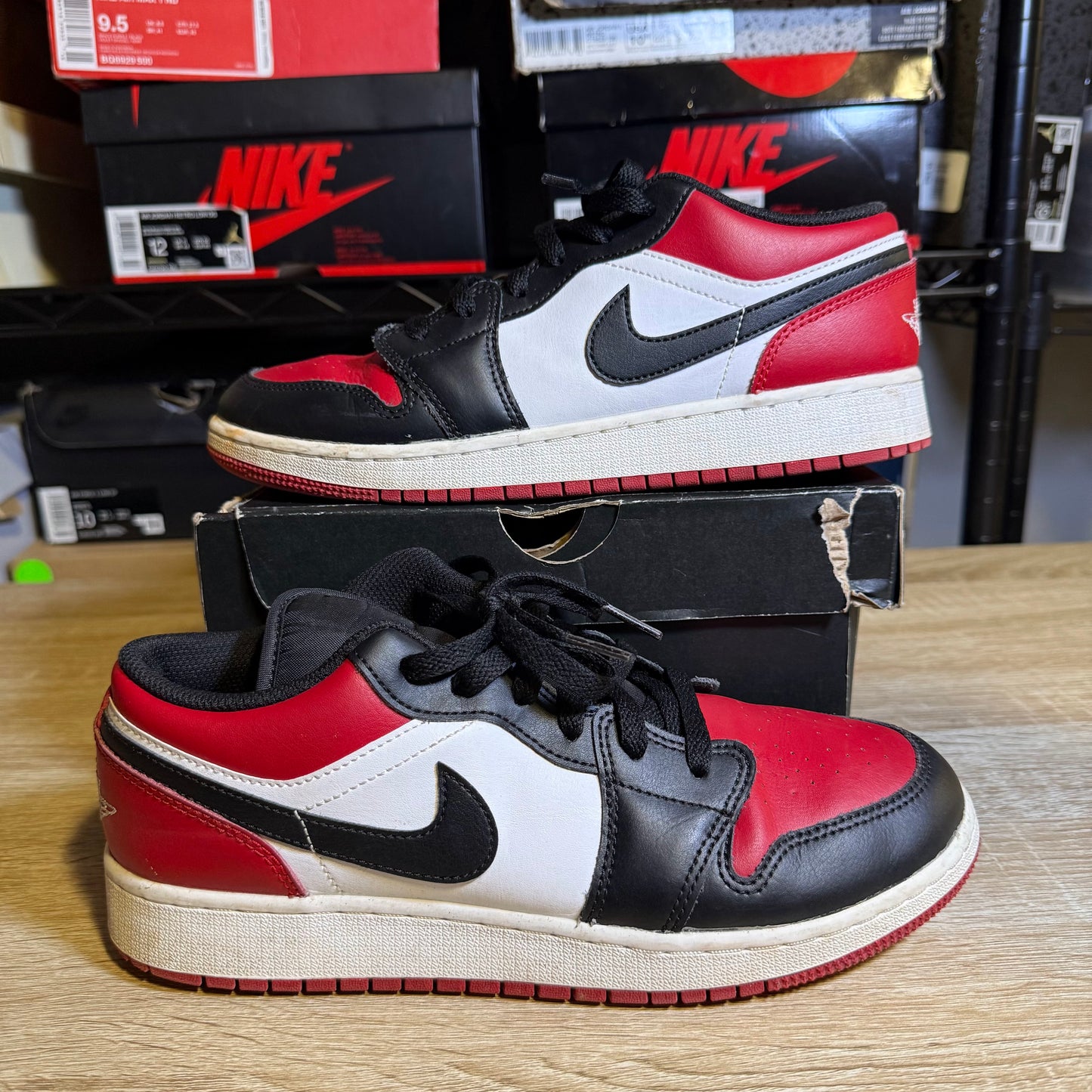 Size 6.5 Y - Jordan 1 Low Bred Toe