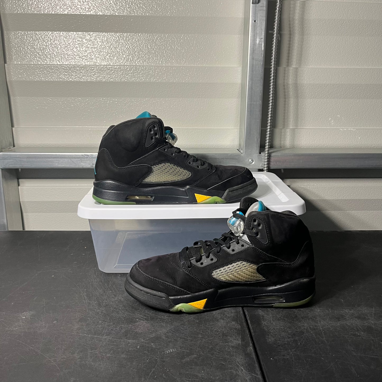 Size 11 - AJ 5 Retro Aqua