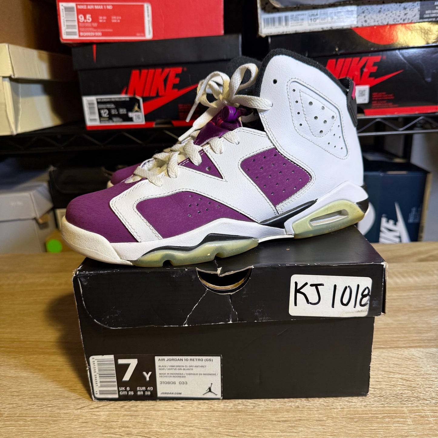 Size 7Y - AJ 6 Grape