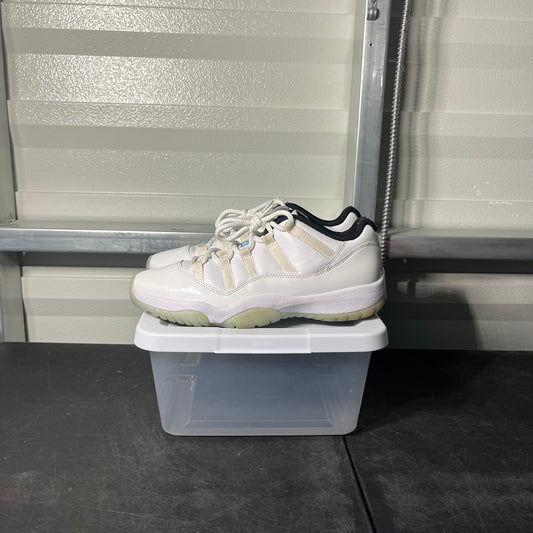 Size 9.5 - AJ 11 Low Legend Blue